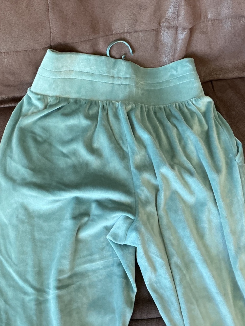 Victoria’s Secret Velour Light Green Jogger and Jacket Matching Set - Picture 10 of 10
